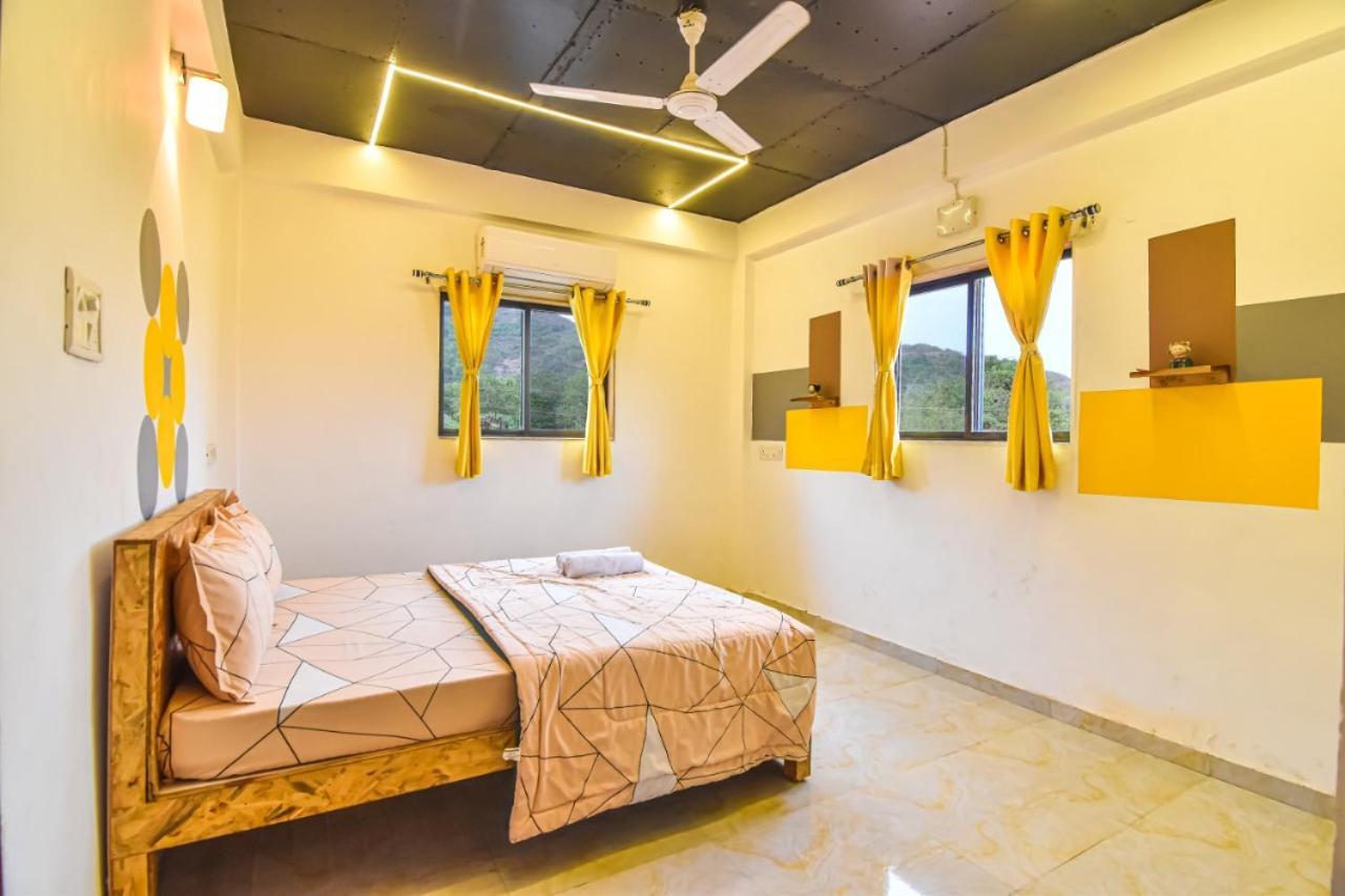 לונבלה Empyrean Stay Ll 3Bhk Ll Jaguar Villa Ll Ac Ll Pvt Pool Ll Luxury מראה חיצוני תמונה