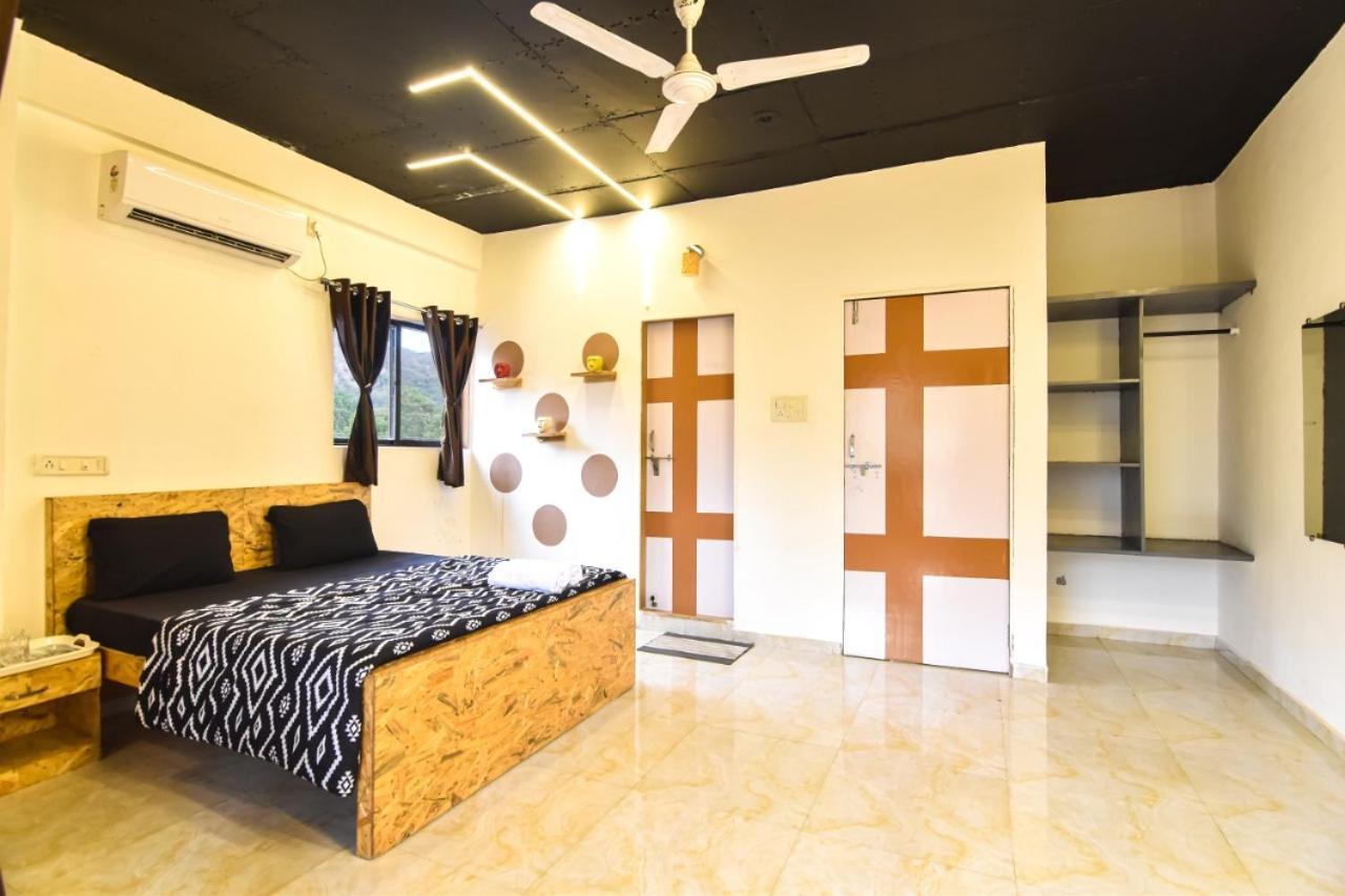 לונבלה Empyrean Stay Ll 3Bhk Ll Jaguar Villa Ll Ac Ll Pvt Pool Ll Luxury מראה חיצוני תמונה